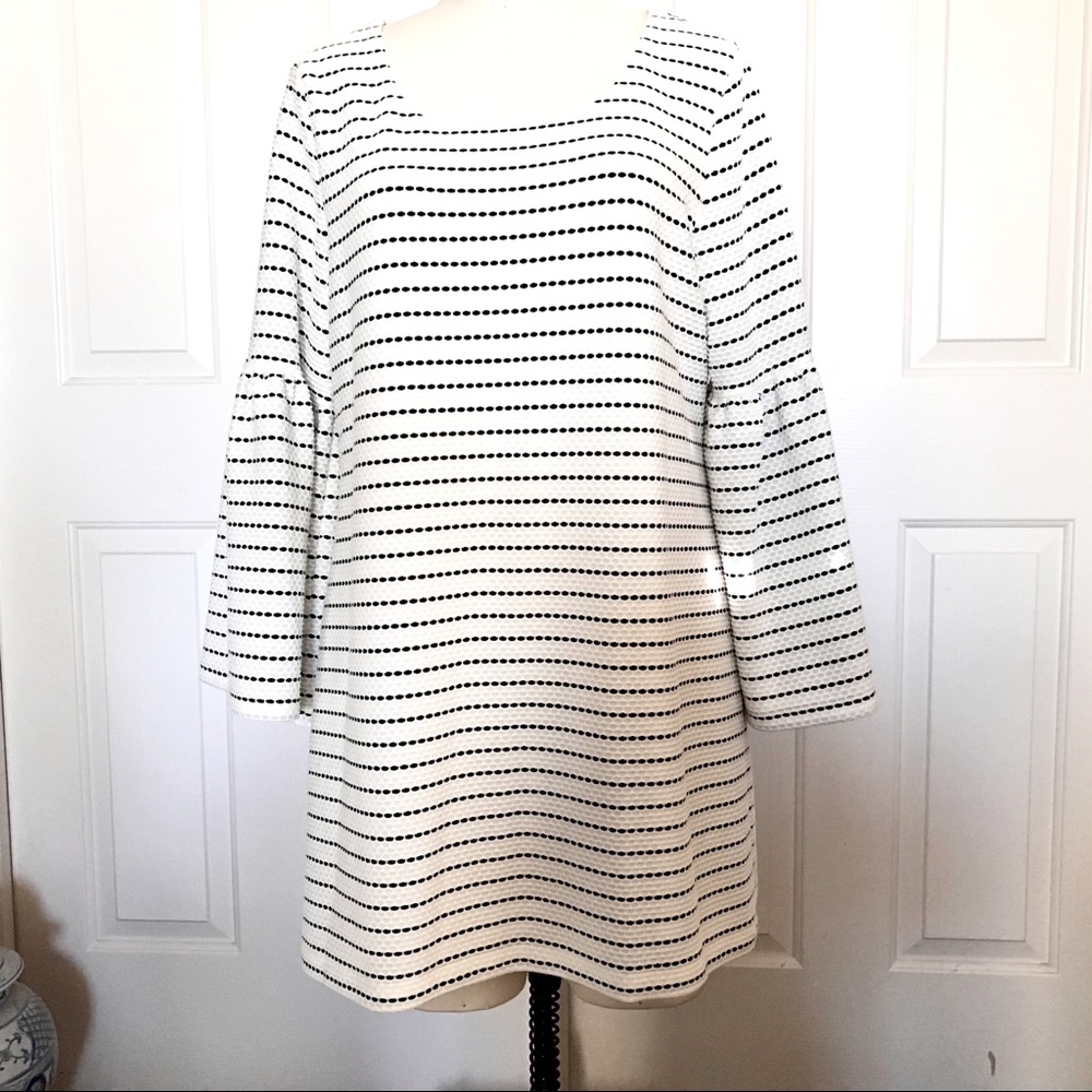 ❣️SALE❣️ NWT-Calvin Klein Dress (Jet White)